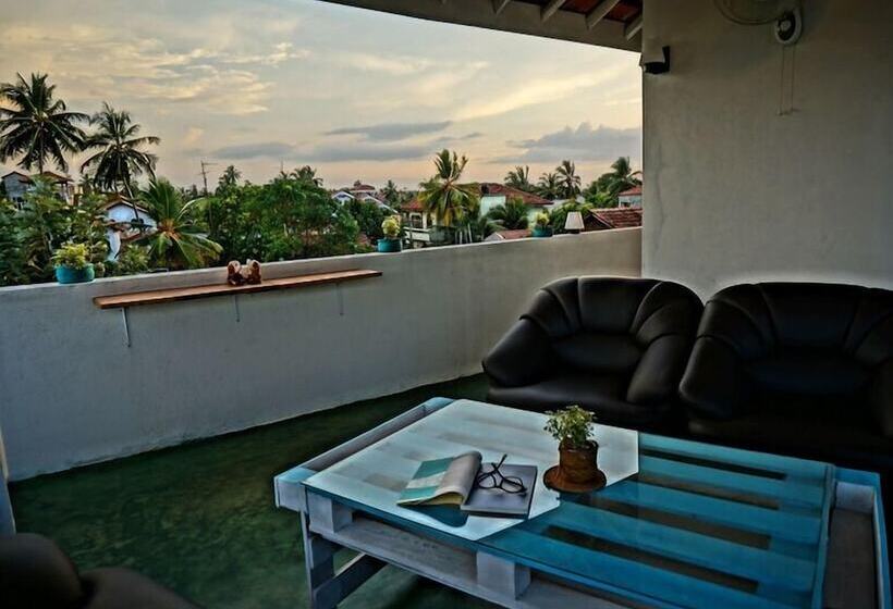 فندق Nathariya Negombo