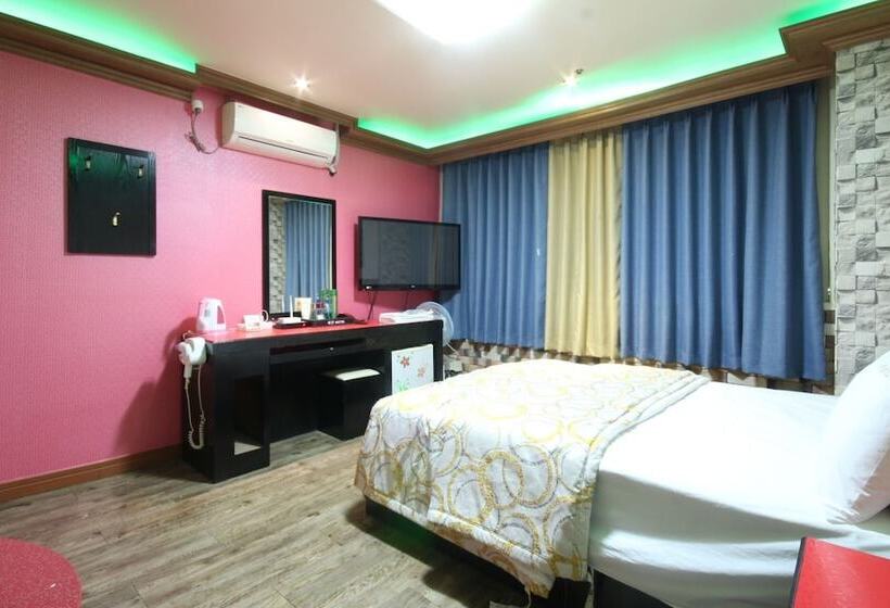 Motel Changwon Bonggokdong Seven