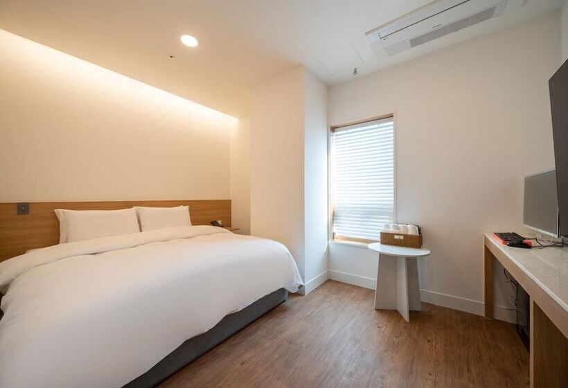 مُتل Changwon Masan Ive