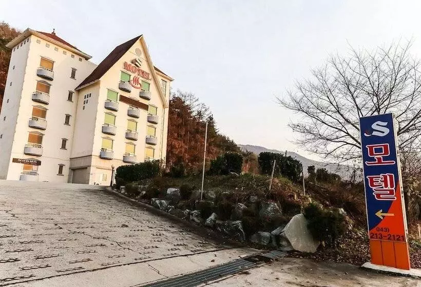 مُتل Cheongju Chojeongyaksu S