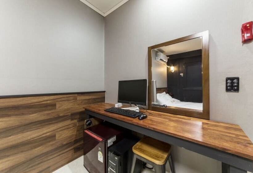 Motell Chuncheon Soo