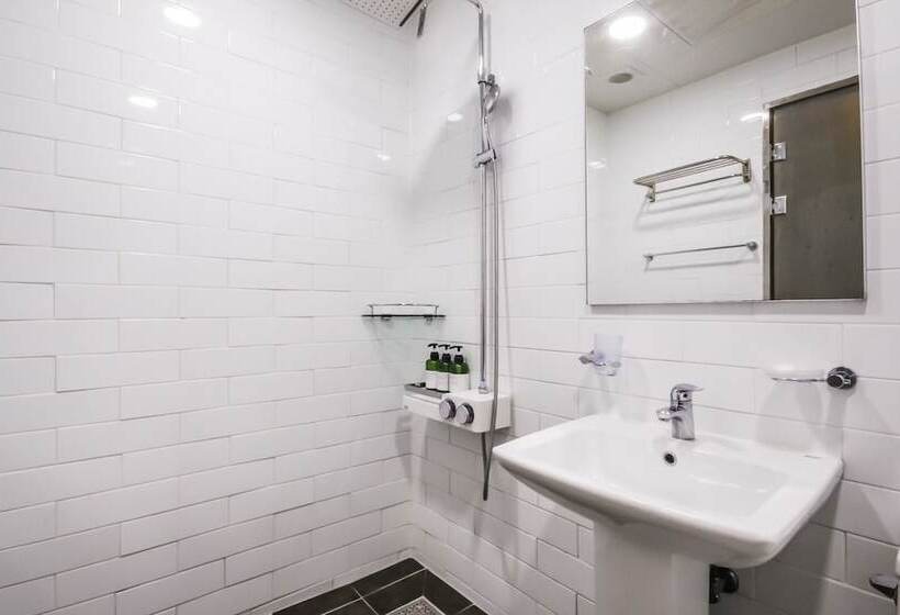 Motel Gyeongju B And W