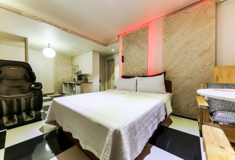 Motel Jeungpyeong Buddy Buddy