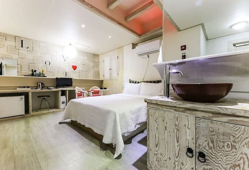 Motel Jeungpyeong Buddy Buddy