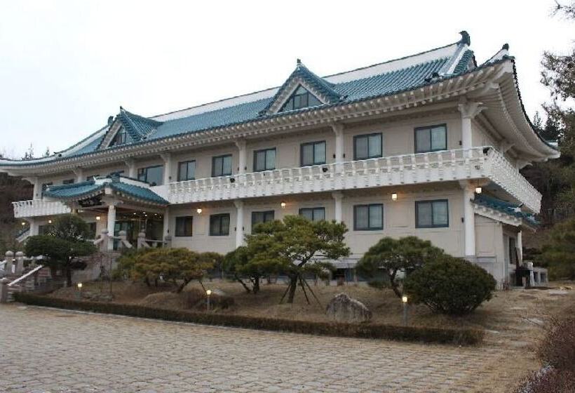 מוטל Namwon Chunhyangga