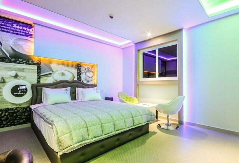 מוטל Sancheong Hyu And Joy