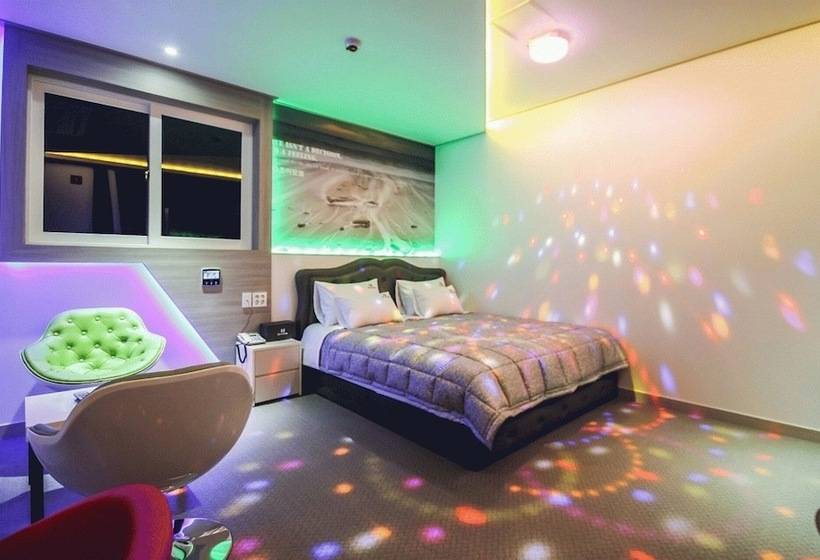 מוטל Sancheong Hyu And Joy