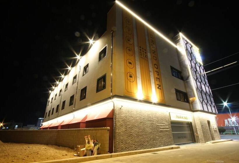 Motel Yeongduk Six