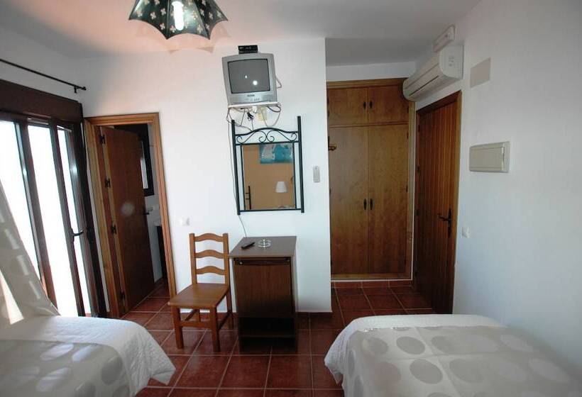 Pensió Loft Without Kitchen, With A C, Garage & Terrace