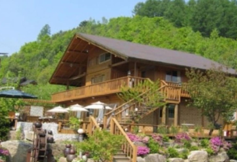 Pyeongchang Byeolbitsanyang Pension
