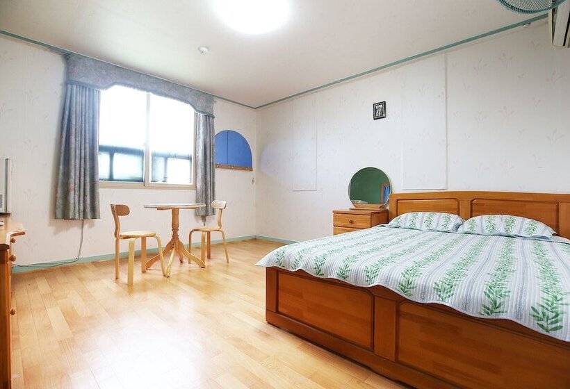 Taean Seohae Motel