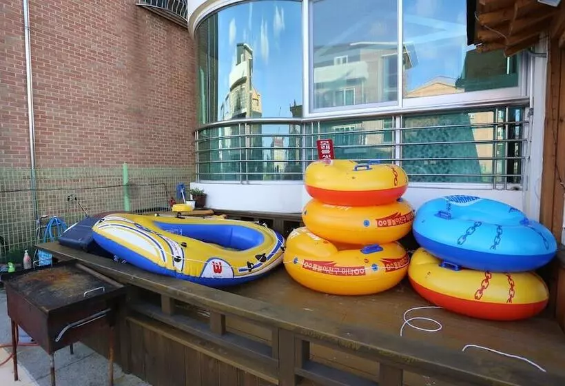 Yangyang Muhak Motel