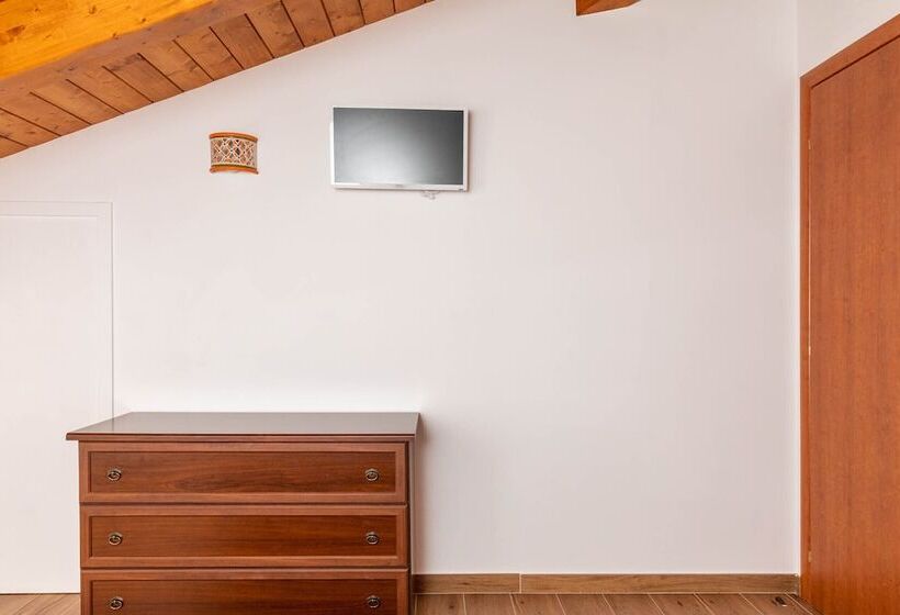 مبيت وإفطار Bb La Mortella With Pool