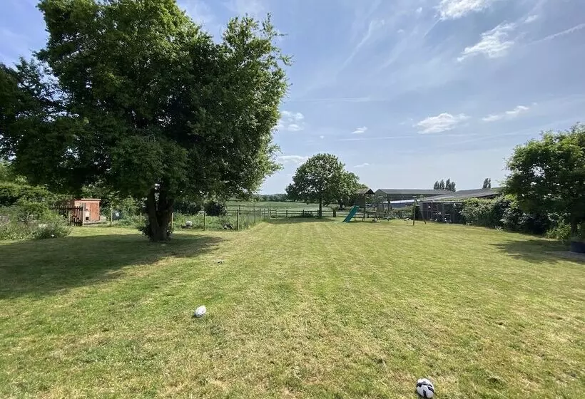 Cosy Stable Conversion Between Sheffield & Leeds