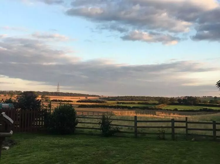 Cosy Stable Conversion Between Sheffield & Leeds