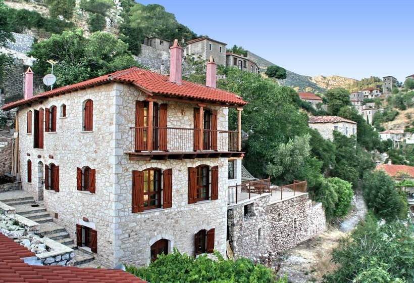 ホテル Archontiko Kolokotroni