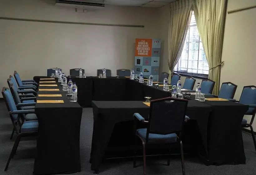 Hotelli Atkv Buffelspoort