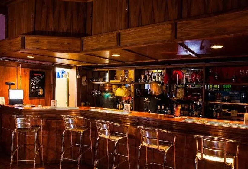 Hotelli Atkv Buffelspoort