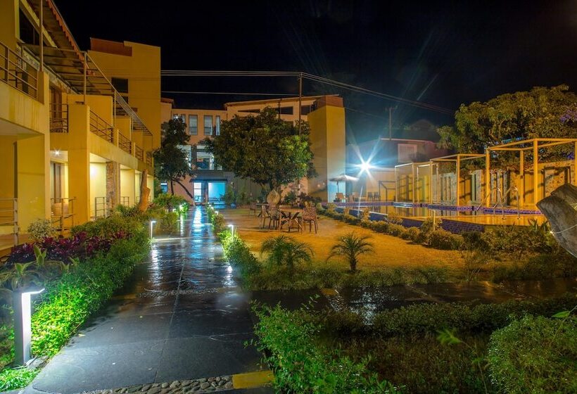 Отель Beyond Stay Vasanava Resort Corbett