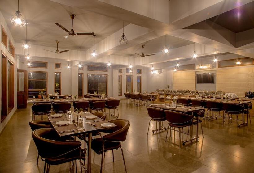 Отель Beyond Stay Vasanava Resort Corbett