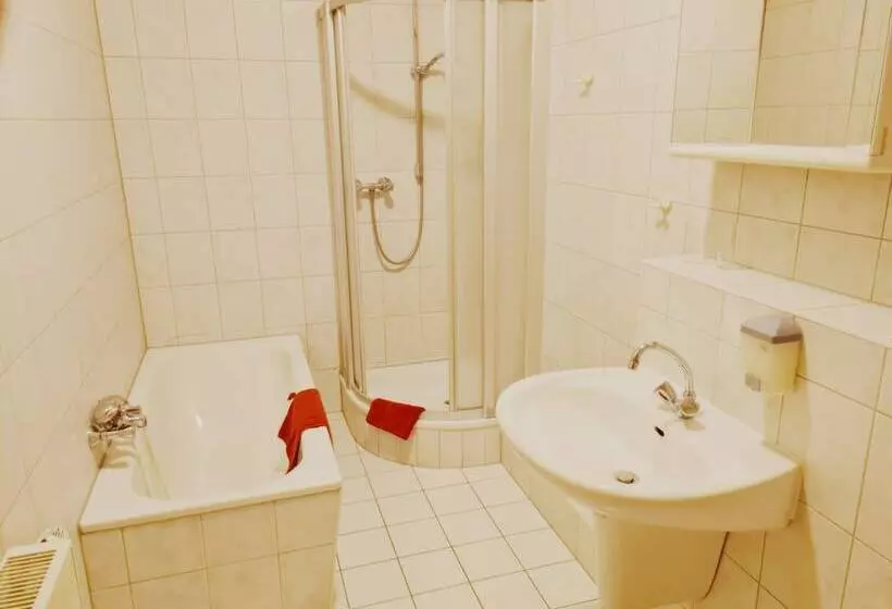 Hotelli Deutsches Haus