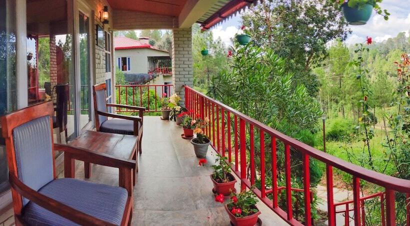 בית מלון כפרי Majkhali Woods, Ranikhet, By Himalayan Eco Lodges