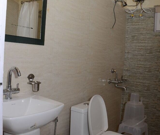 בית מלון כפרי Majkhali Woods, Ranikhet, By Himalayan Eco Lodges