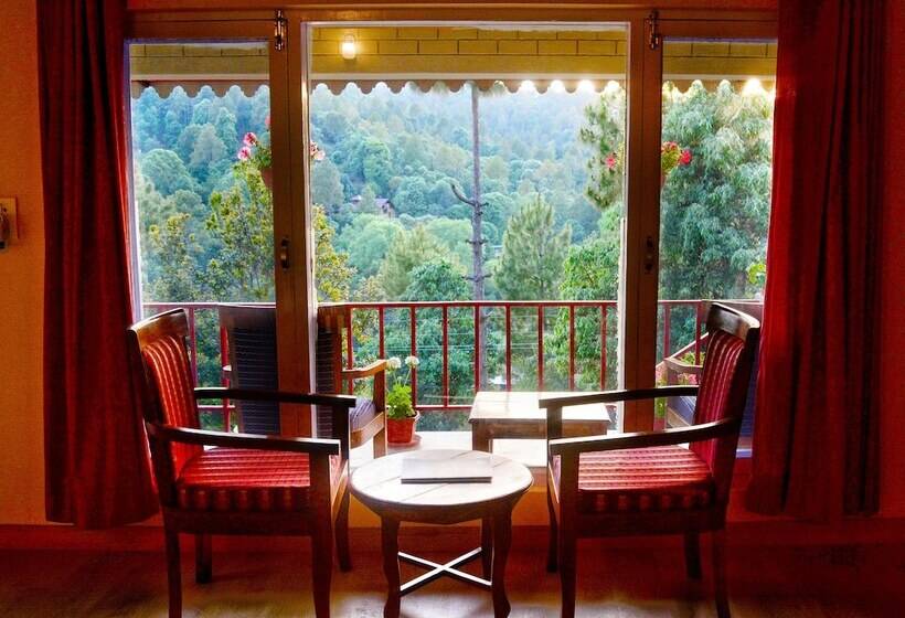 בית מלון כפרי Majkhali Woods, Ranikhet, By Himalayan Eco Lodges