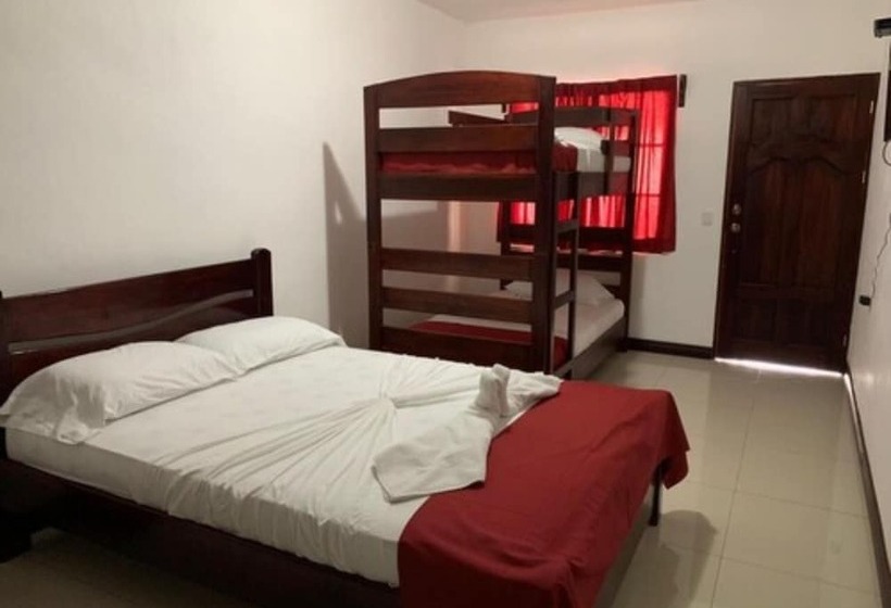 هتل Ocean View Cahuita