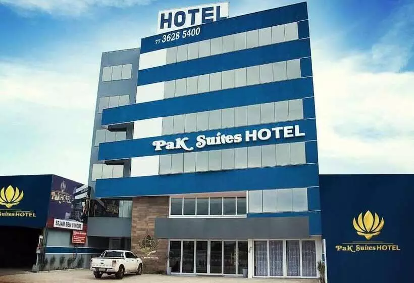 ホテル Pak Suítes