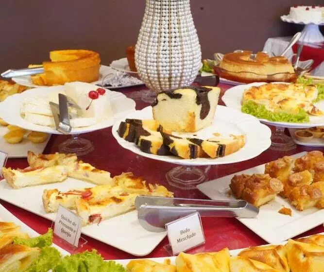 ホテル Pak Suítes