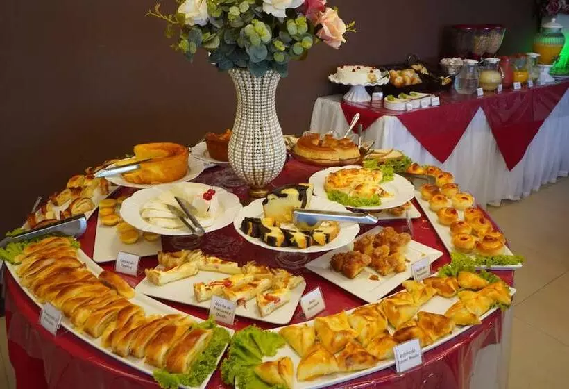 ホテル Pak Suítes