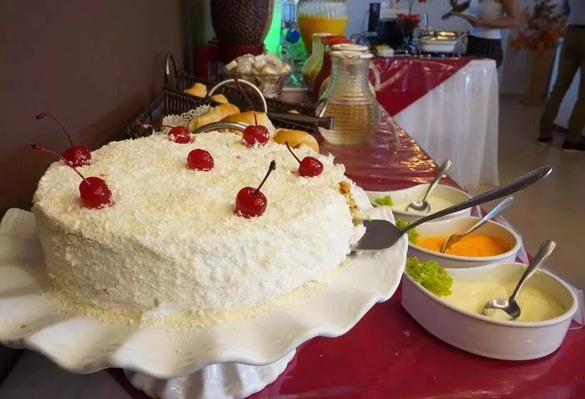 ホテル Pak Suítes