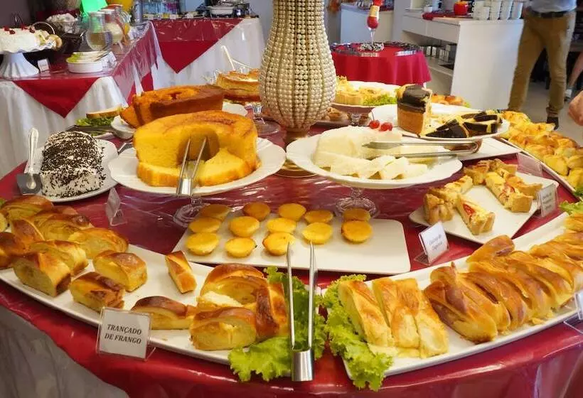 ホテル Pak Suítes