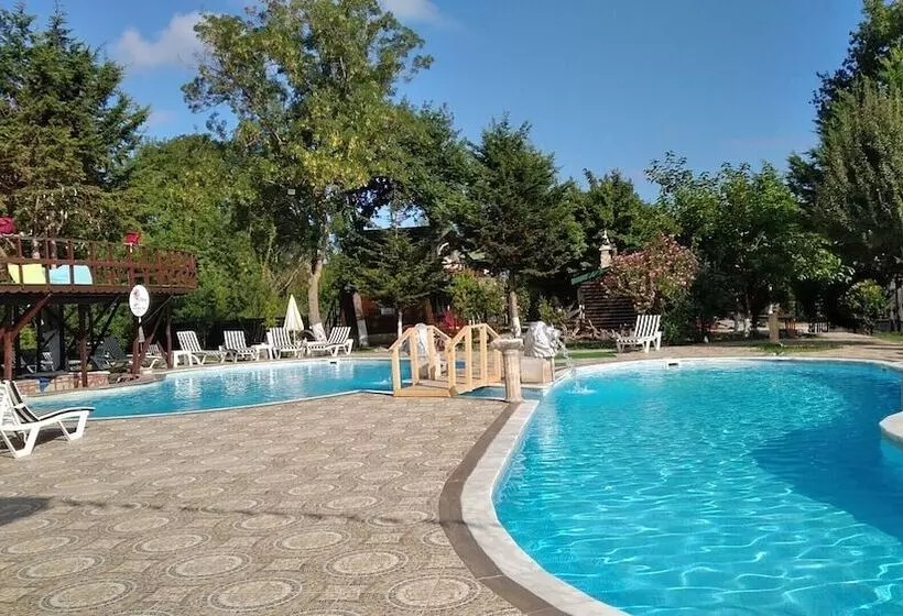 هتل Paradise Plus Agva