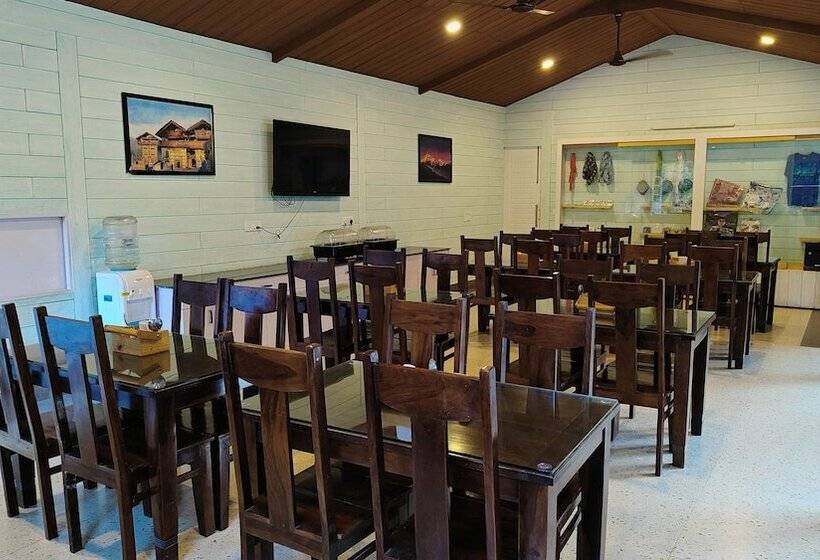 בית מלון כפרי Vedant Valley Resort, Kund