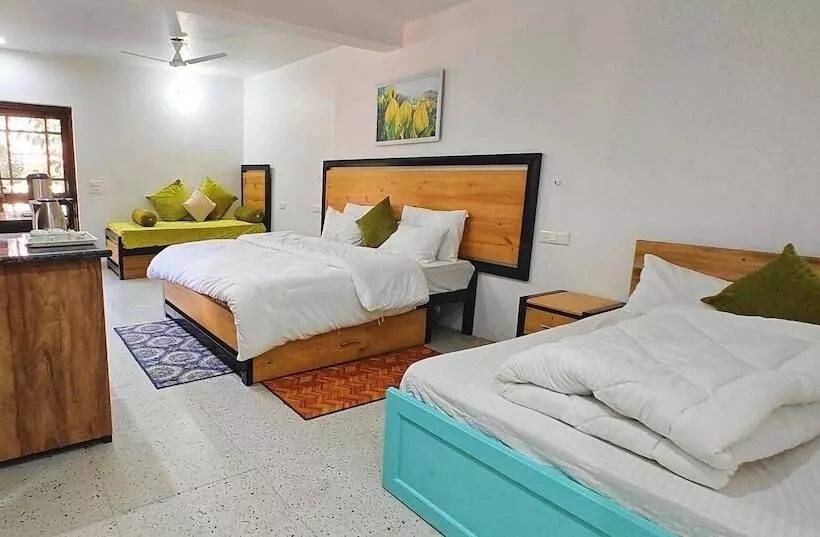 هتل Vedant Valley Resort, Kund