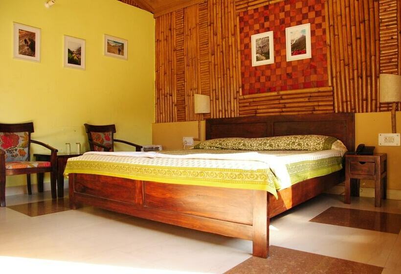 בית מלון כפרי Vedant Valley Resort, Kund