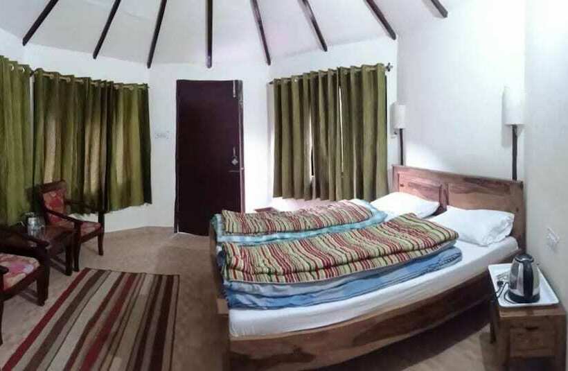 בית מלון כפרי Vedant Valley Resort, Kund