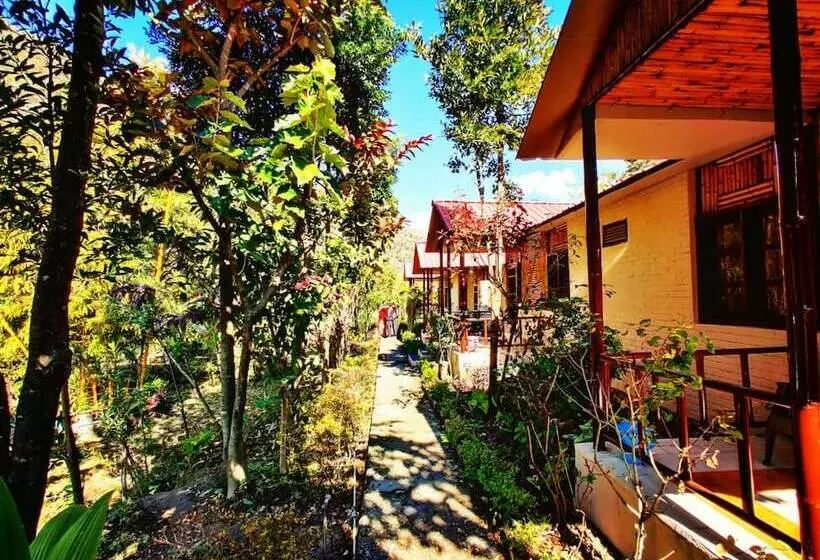 هتل Vedant Valley Resort, Kund