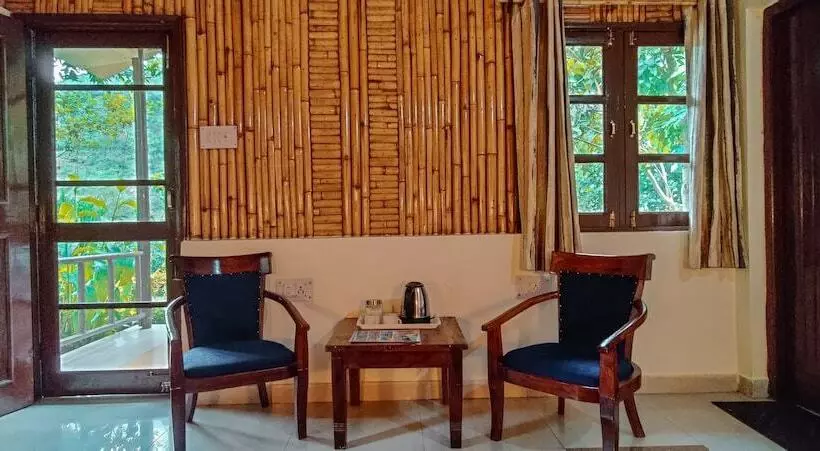 هتل Vedant Valley Resort, Kund