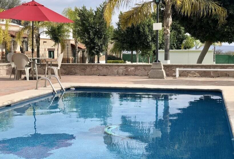 هتل Villas Mahando