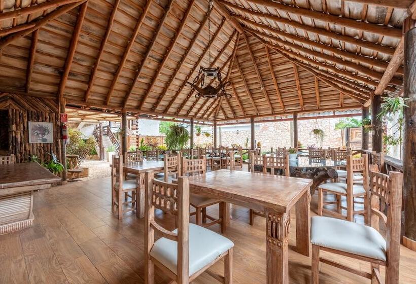 هتل Vista De Aguilas Ecolodge