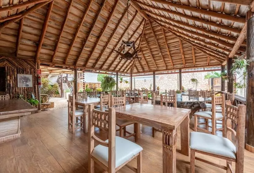 هتل Vista De Aguilas Ecolodge