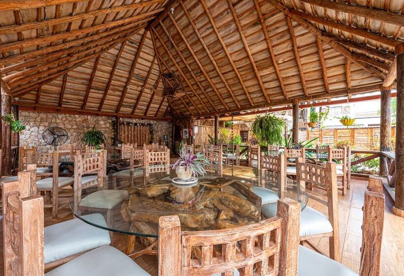 هتل Vista De Aguilas Ecolodge