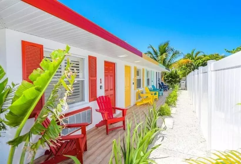 モーテル Captain S Quarters At Anna Maria Island Inn