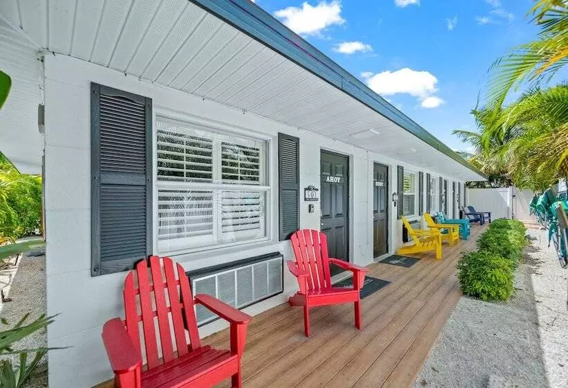 モーテル Captain S Quarters At Anna Maria Island Inn