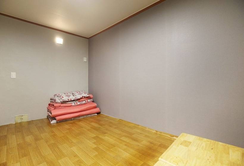 Motel Jecheon Herb Park