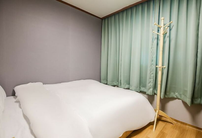 Motel Jecheon Herb Park