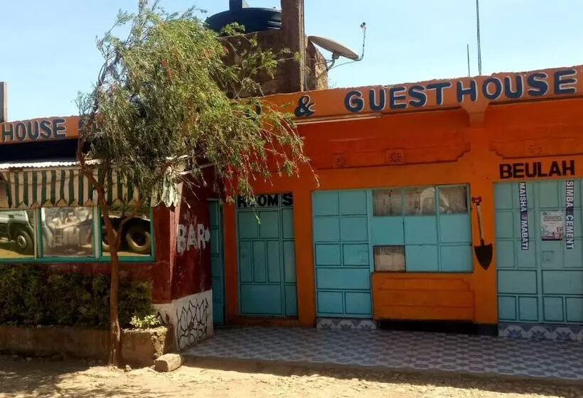 پانسیون Acaliputo Guest House